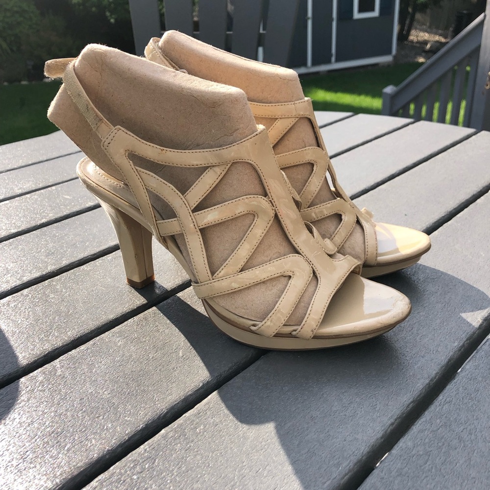 Naturalizer Beige Strappy Slingback Heels